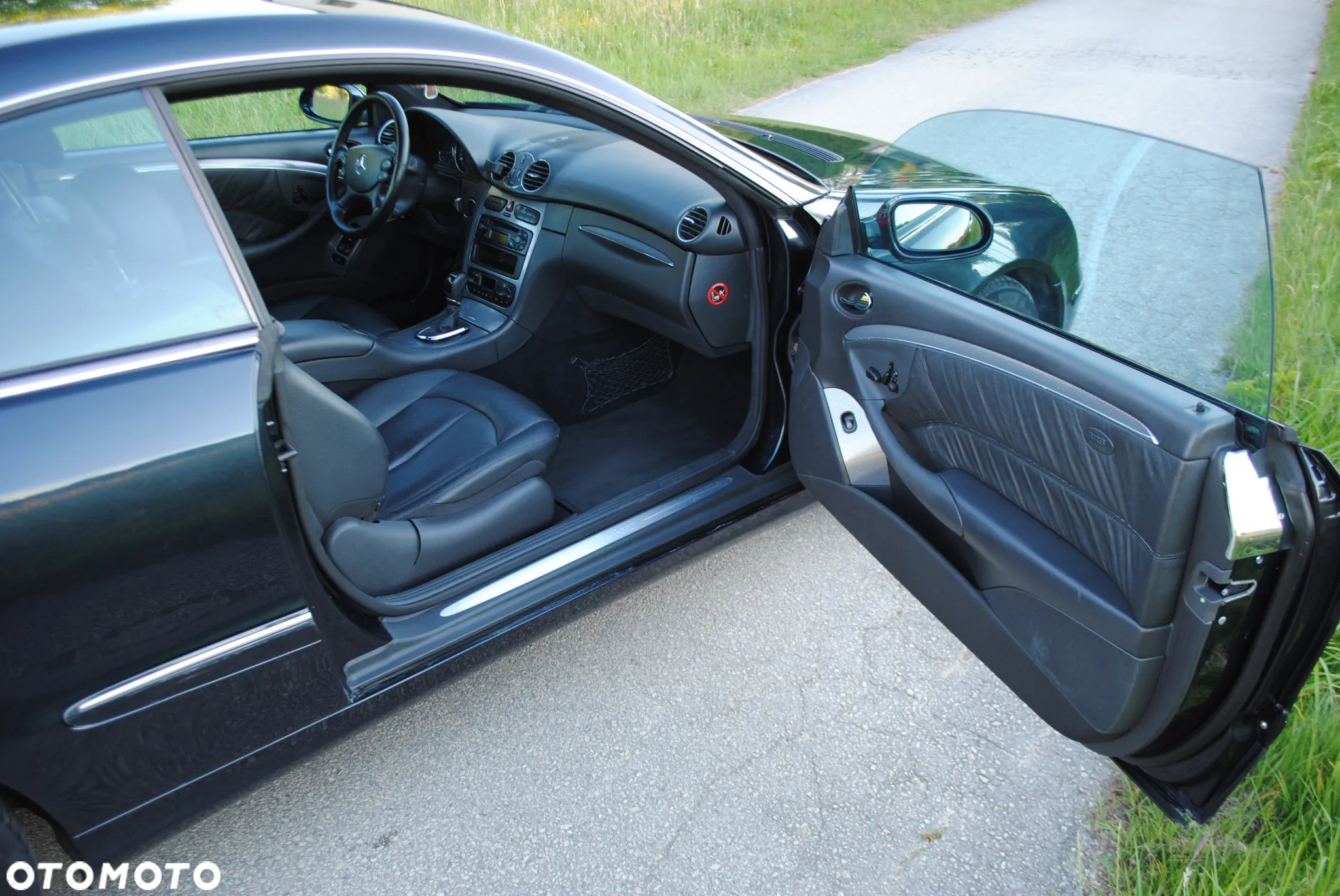 Mercedes-Benz CLK - 12