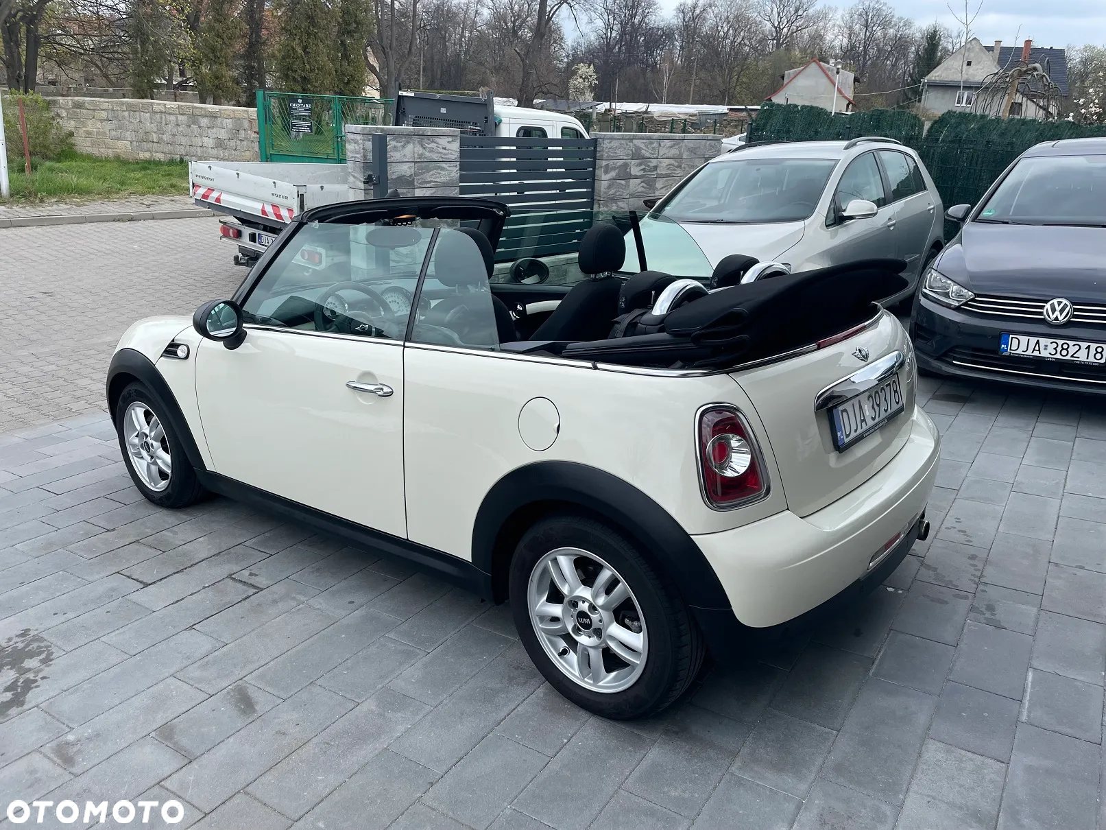 MINI ONE Cabrio - 11