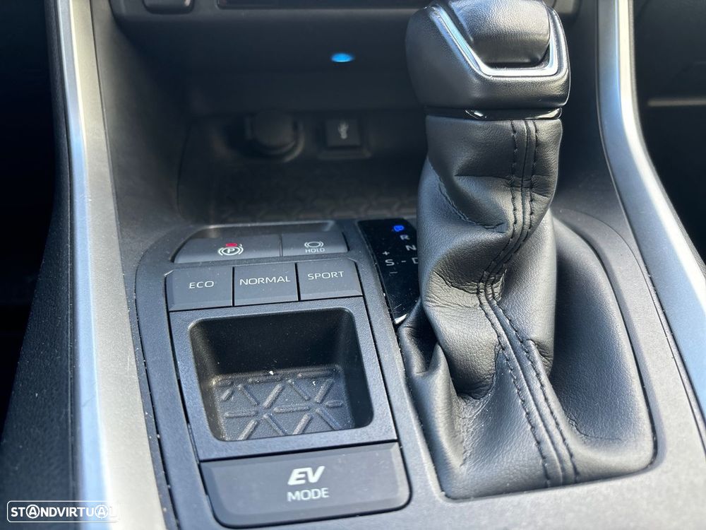 Toyota RAV4 2.5 HDF Square Collection - 25