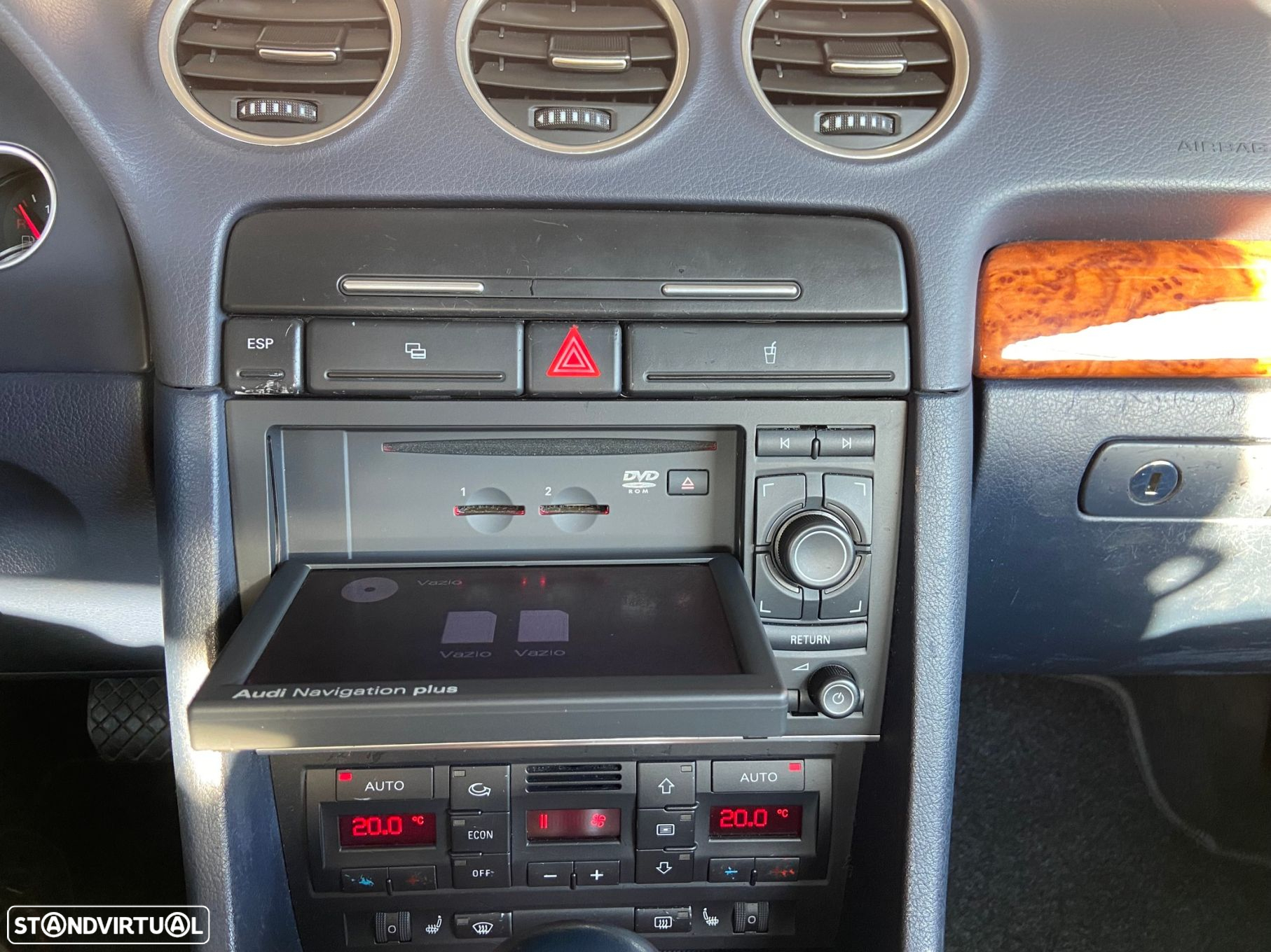Audi A4 Cabrio 2.4 Multitronic Exclu. - 29