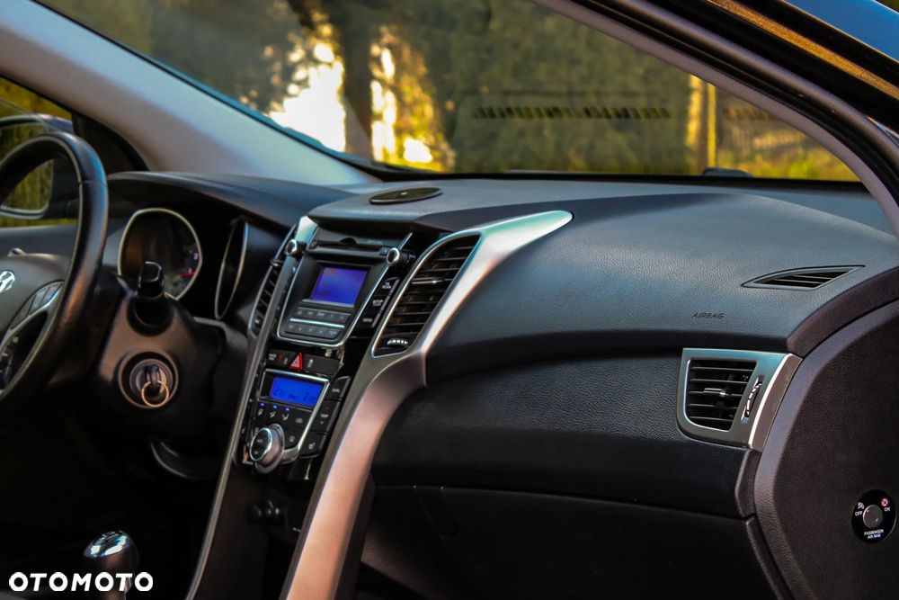 Hyundai i30 i30cw 1.4 Fifa World Cup Edition - 24
