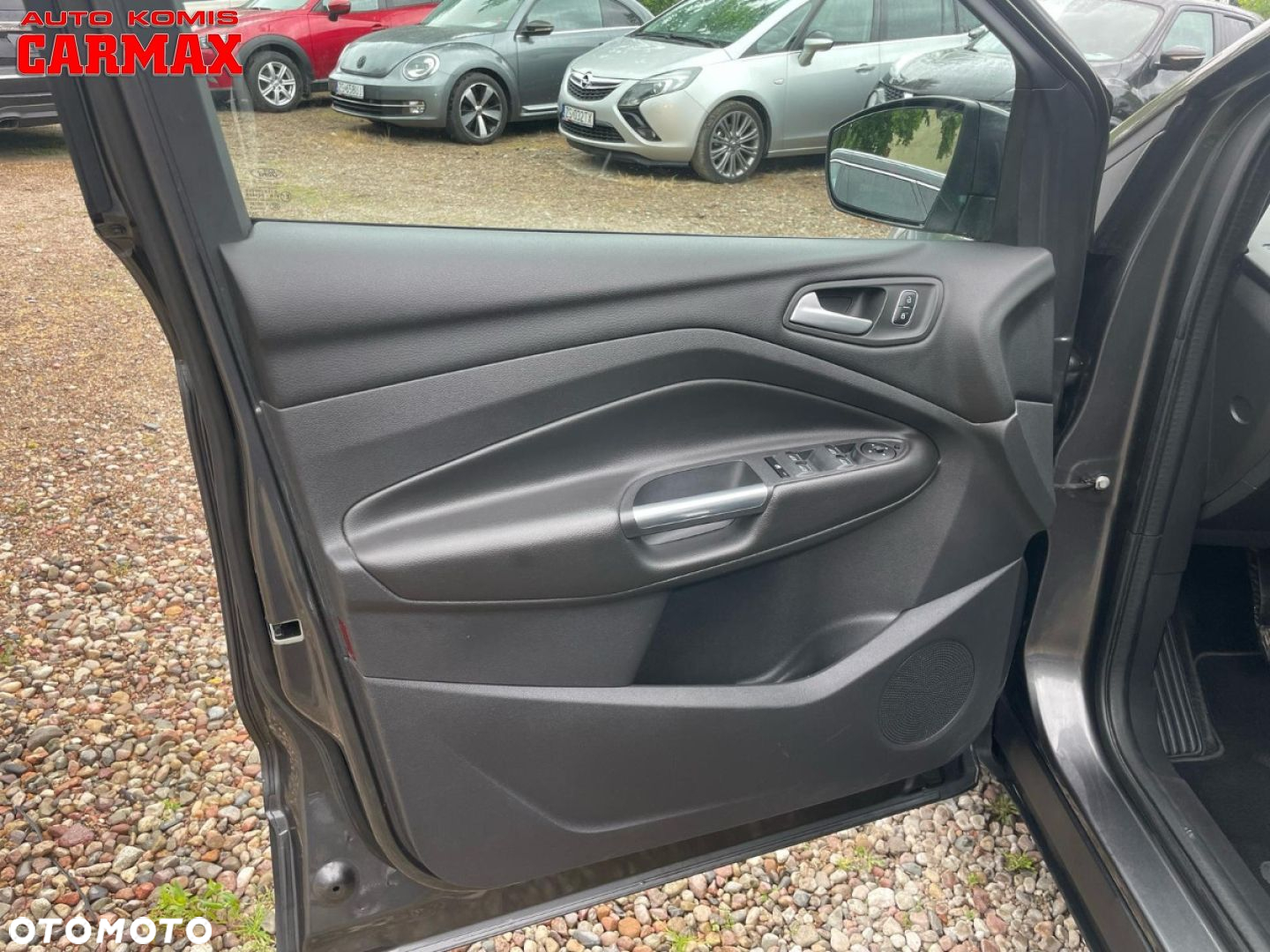Ford Kuga - 10