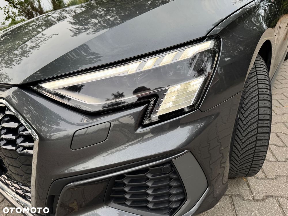 Audi A3 Sportback 1.4 TFSI e-tron S line Sportpaket - 12