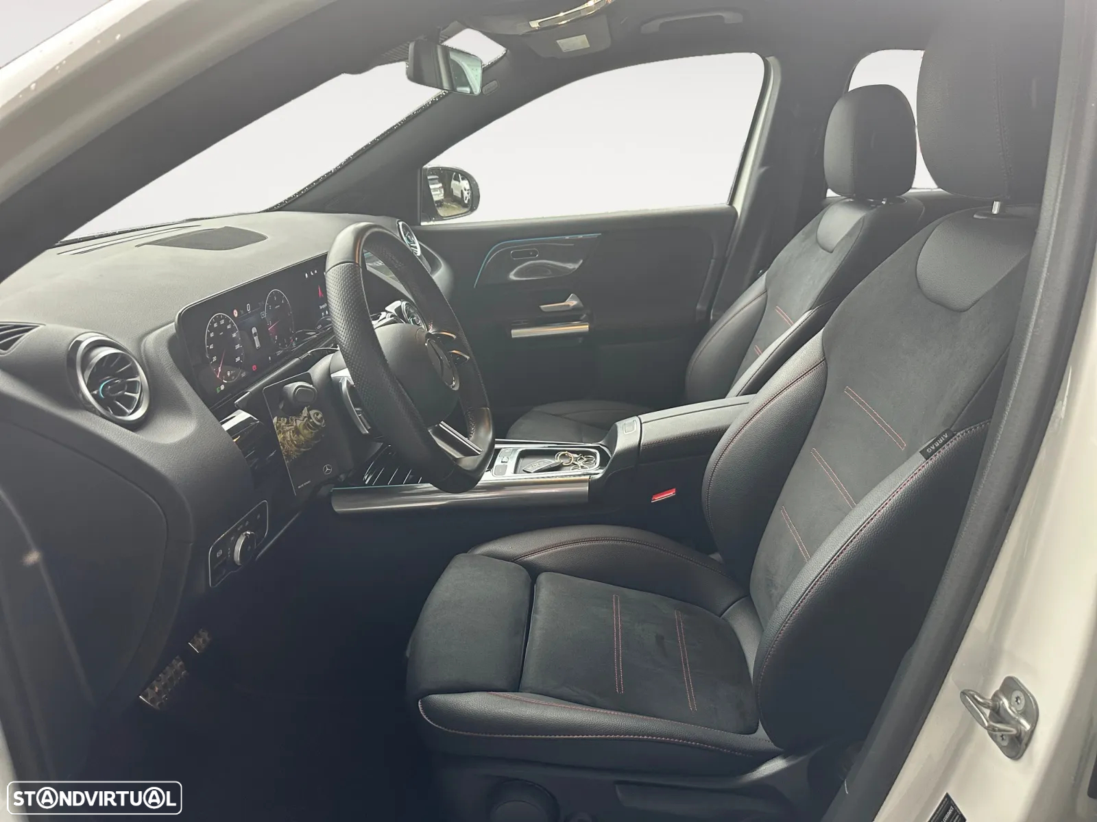 Mercedes-Benz GLA 180 d - 10