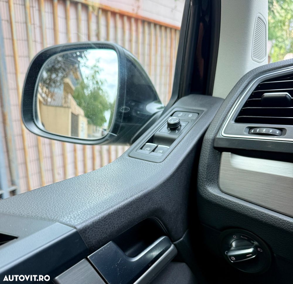 Volkswagen Multivan - 18