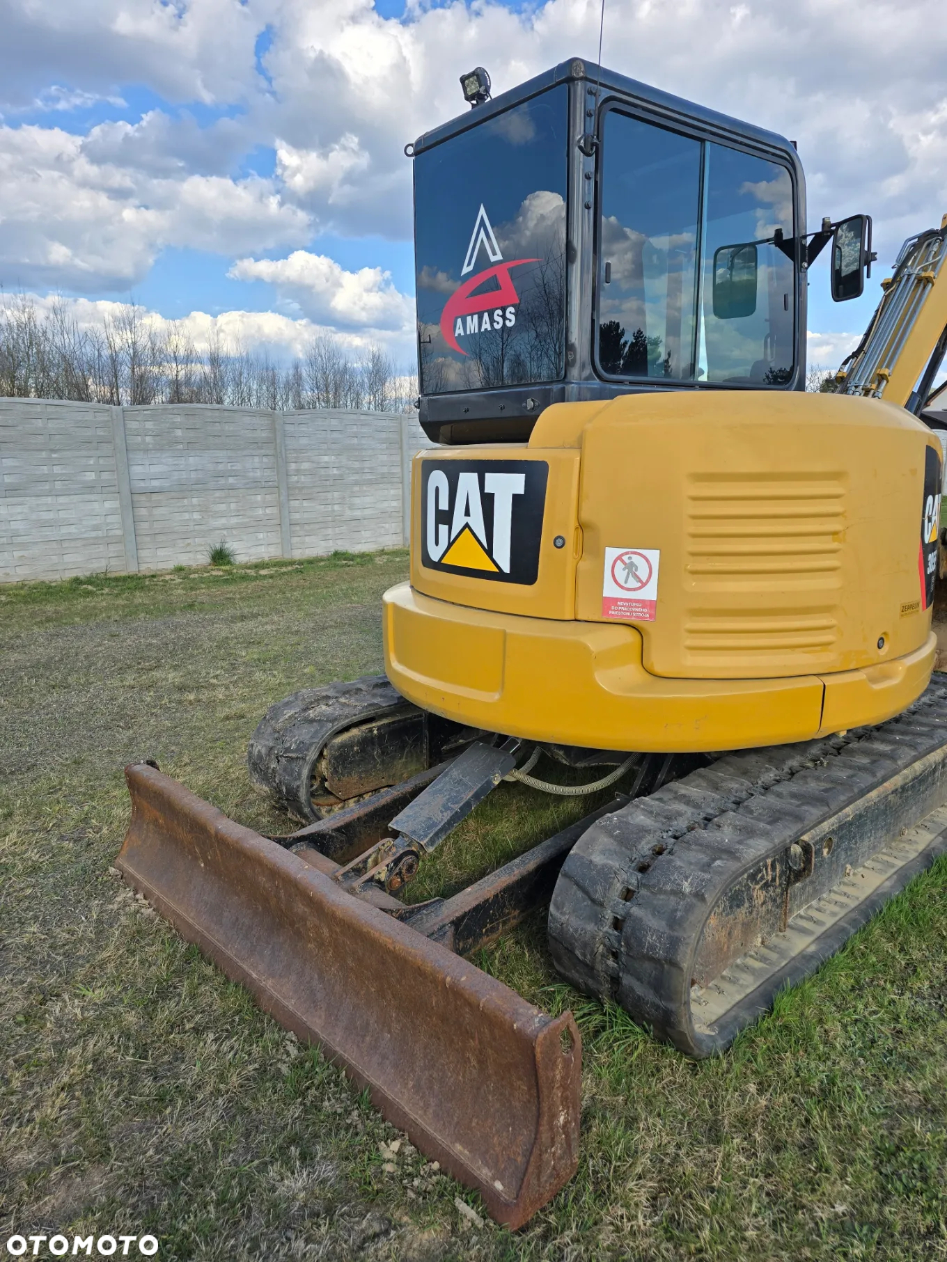 Caterpillar - 3