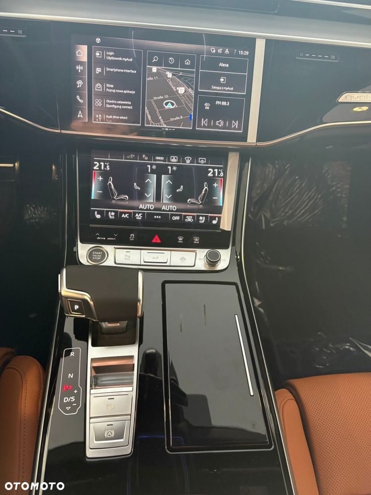 Audi A8 - 32