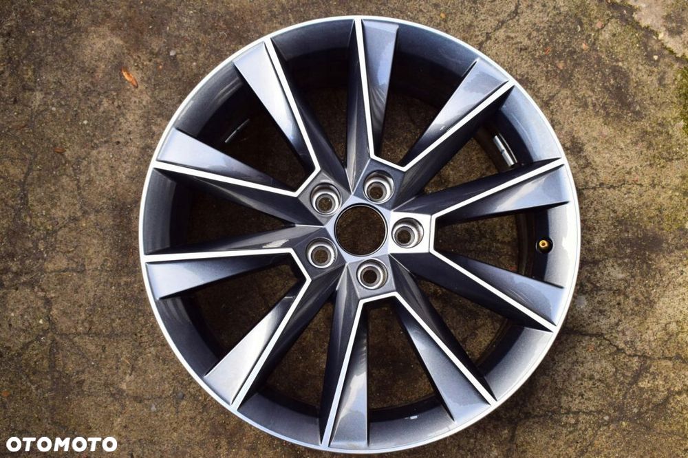 SKODA 17 Roomster Fabia Rapid 5JJ Oryginał - 1