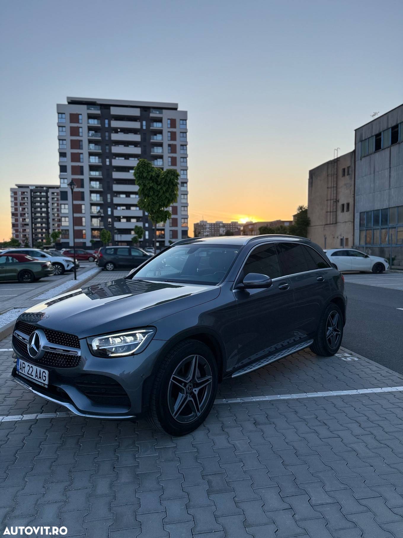 Mercedes-Benz GLC 220 d 4Matic 9G-TRONIC - 5