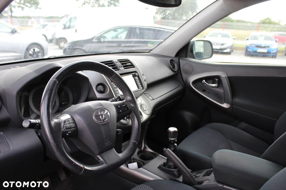 Toyota RAV4 2.0 VVT-i Luna 4x2 - 14