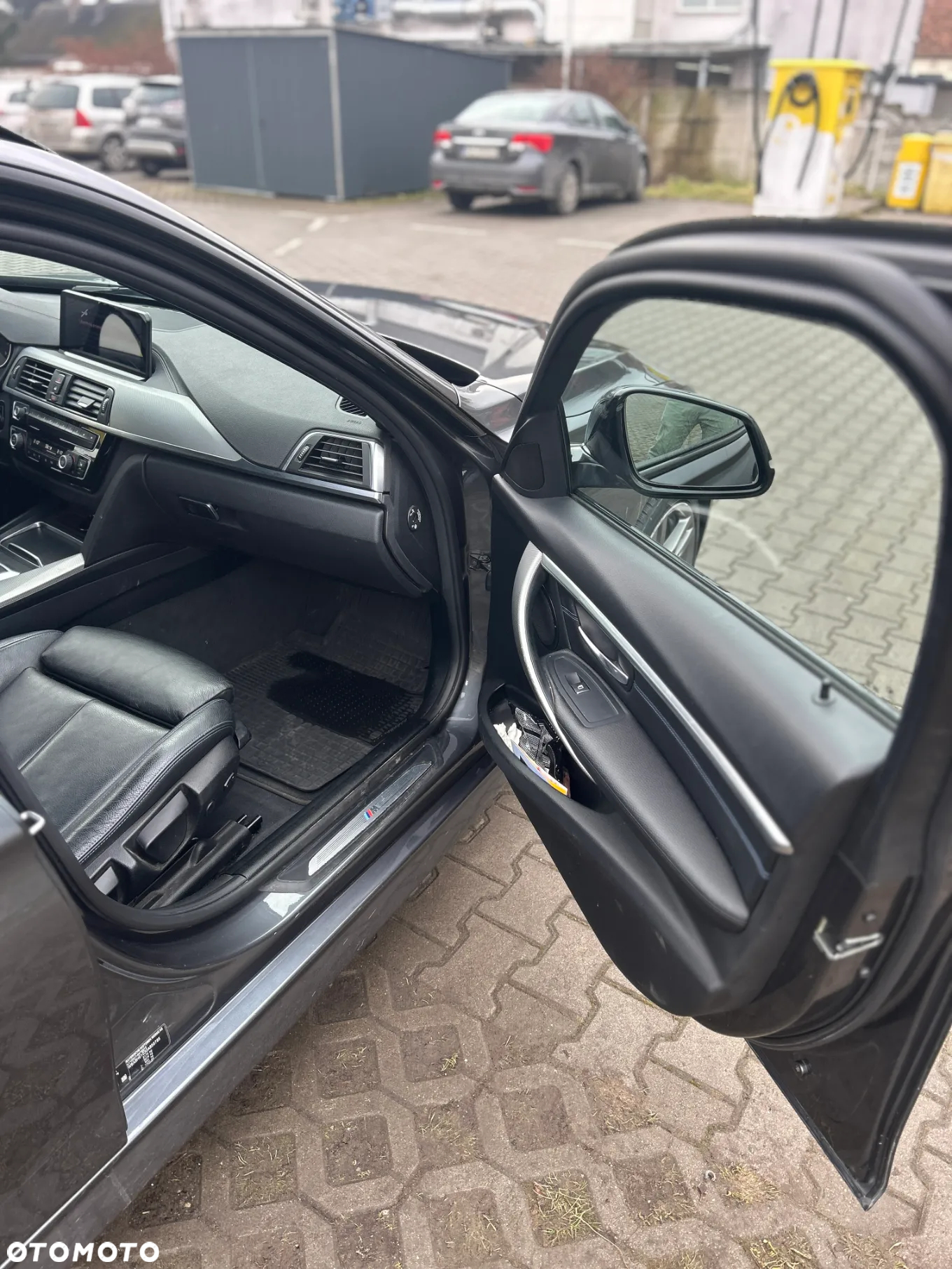 BMW Seria 3 320d - 17