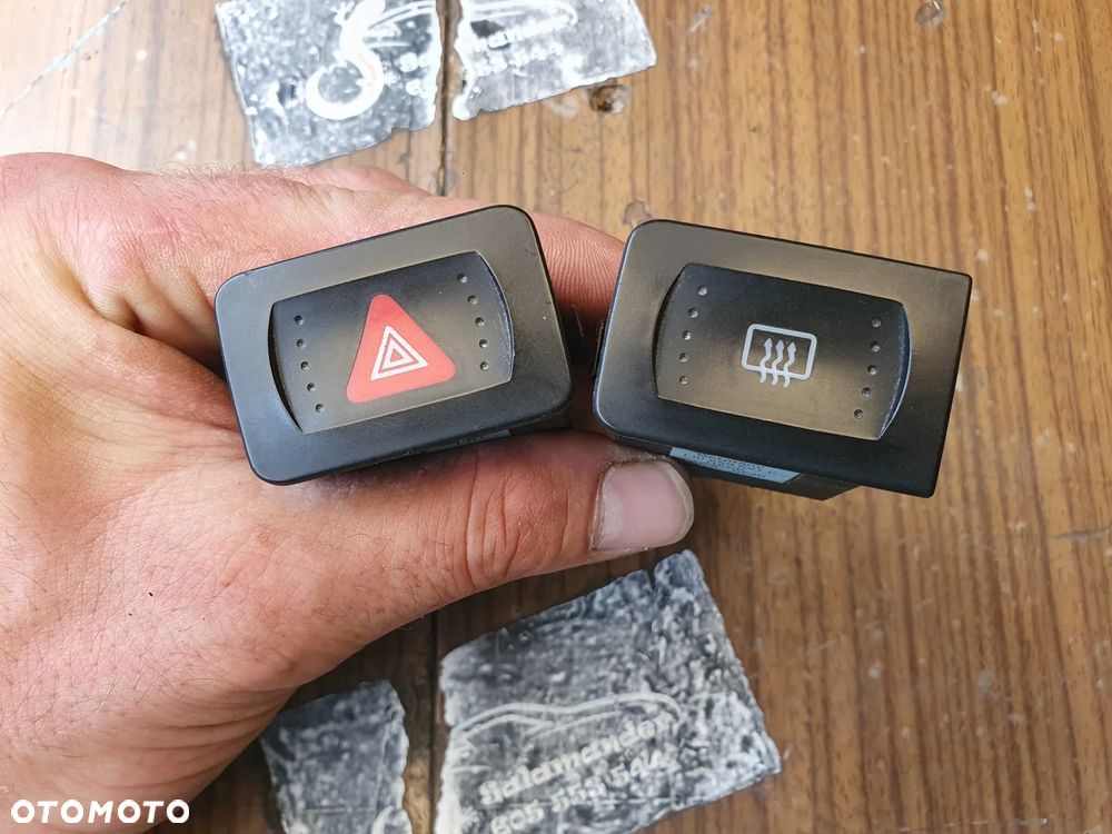 Włacznik Awaryjne Ogrzewania Tylnej Szyby Regulacji Świateł Oświetlenia Czujnik Nasłonecznienia VW Golf IV 4 Bora - 2