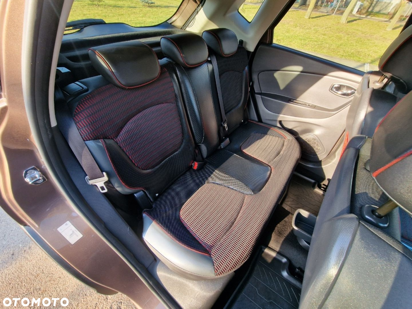 Renault Captur - 22