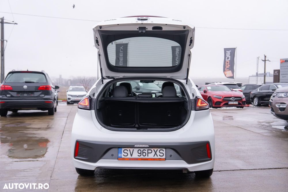 Hyundai IONIQ 1.6 GDI Premium - 13