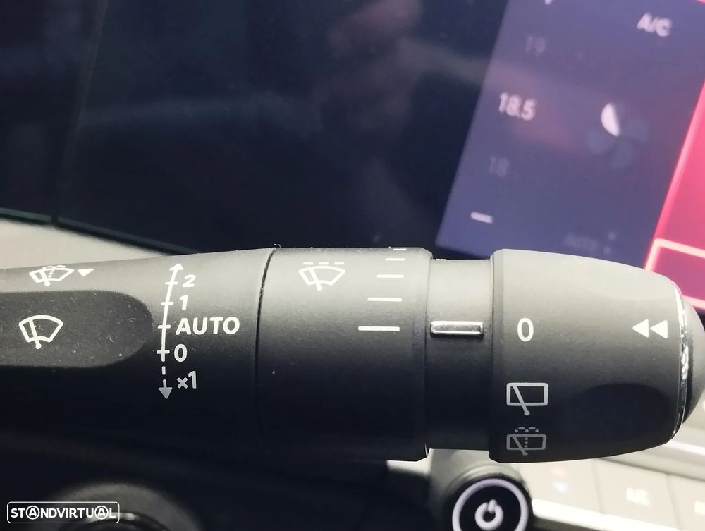 Opel Astra 1.2 T GS - 27