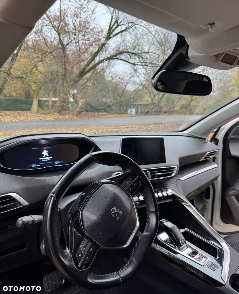 Peugeot 3008 1.6 BlueHDi Allure S&S EAT6 - 7