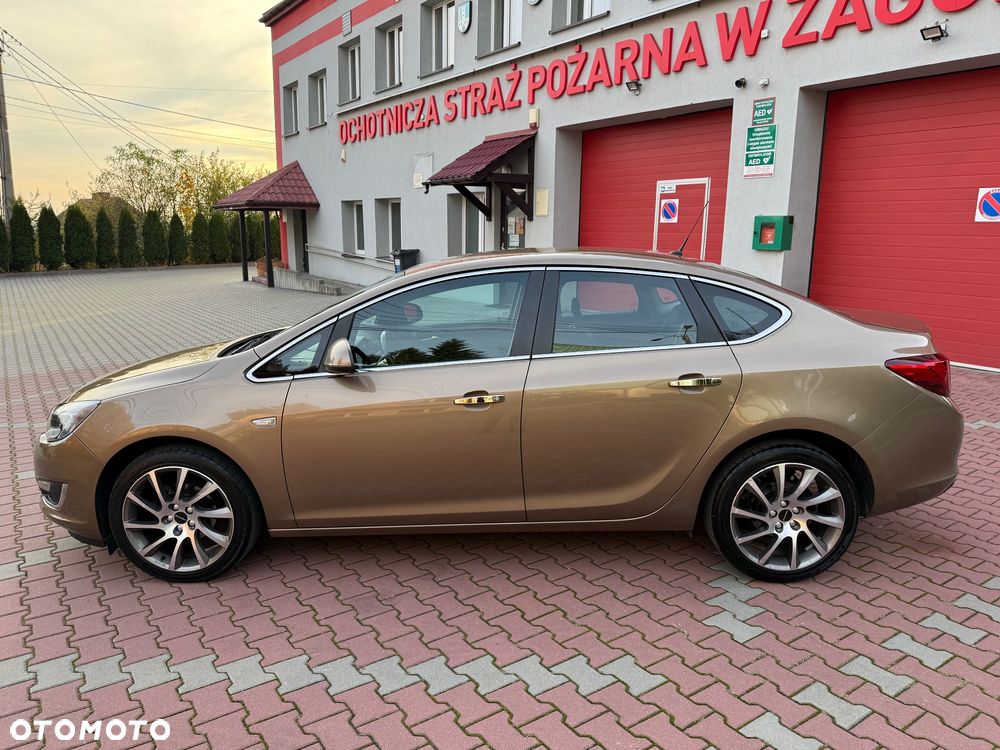 Opel Astra IV 1.6 Essentia - 5