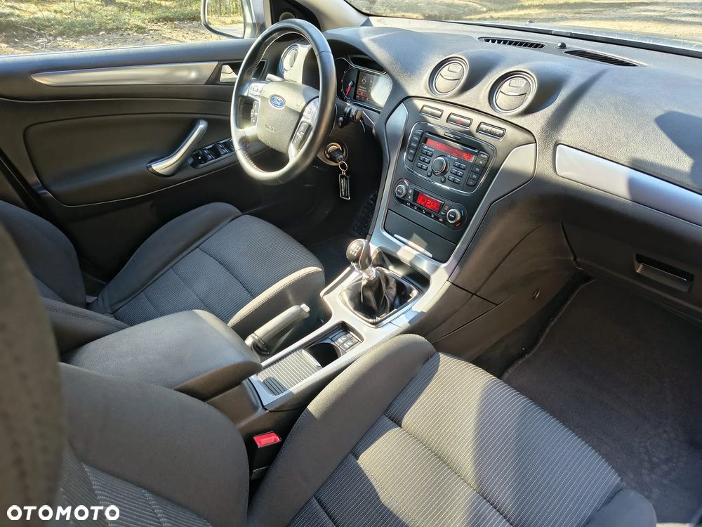 Ford Mondeo 2.0 TDCi Titanium - 20