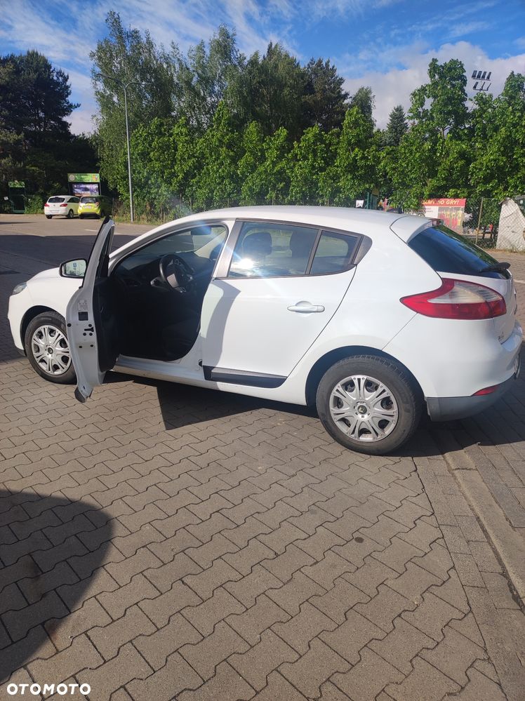 Renault Megane 1.5 dCi Authentique - 5