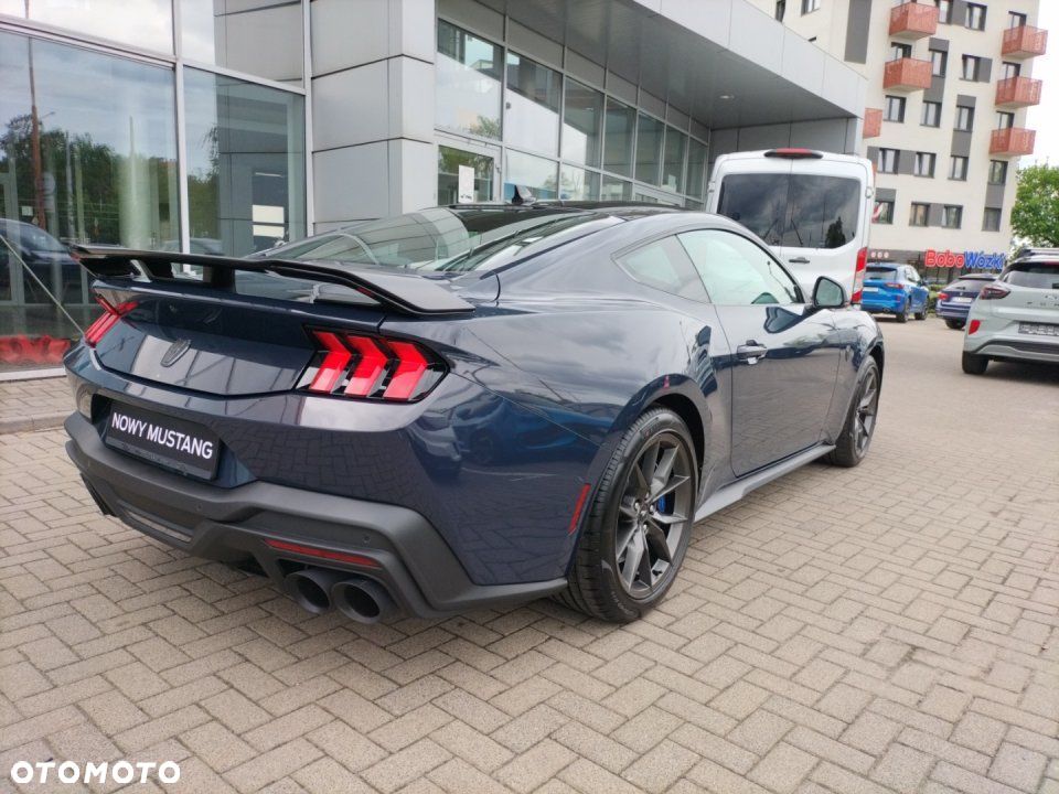 Ford Mustang - 6
