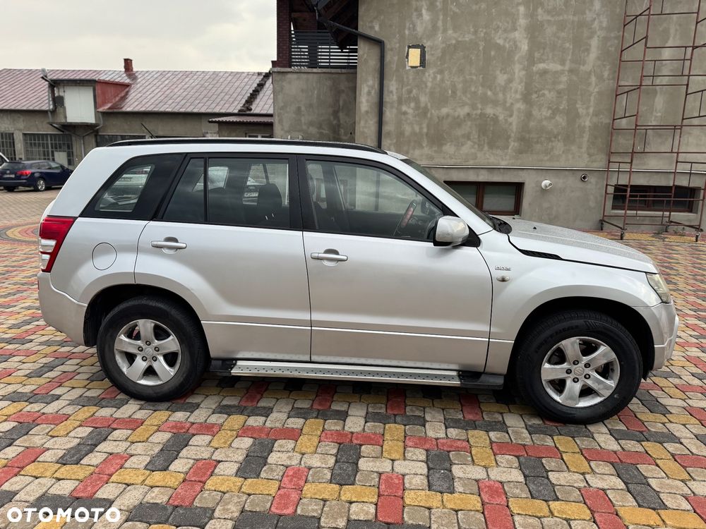 Suzuki Grand Vitara 1.9 DDiS - 3