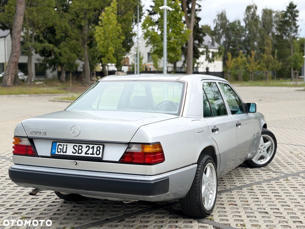 Mercedes-Benz W124 (1984-1993) - 14
