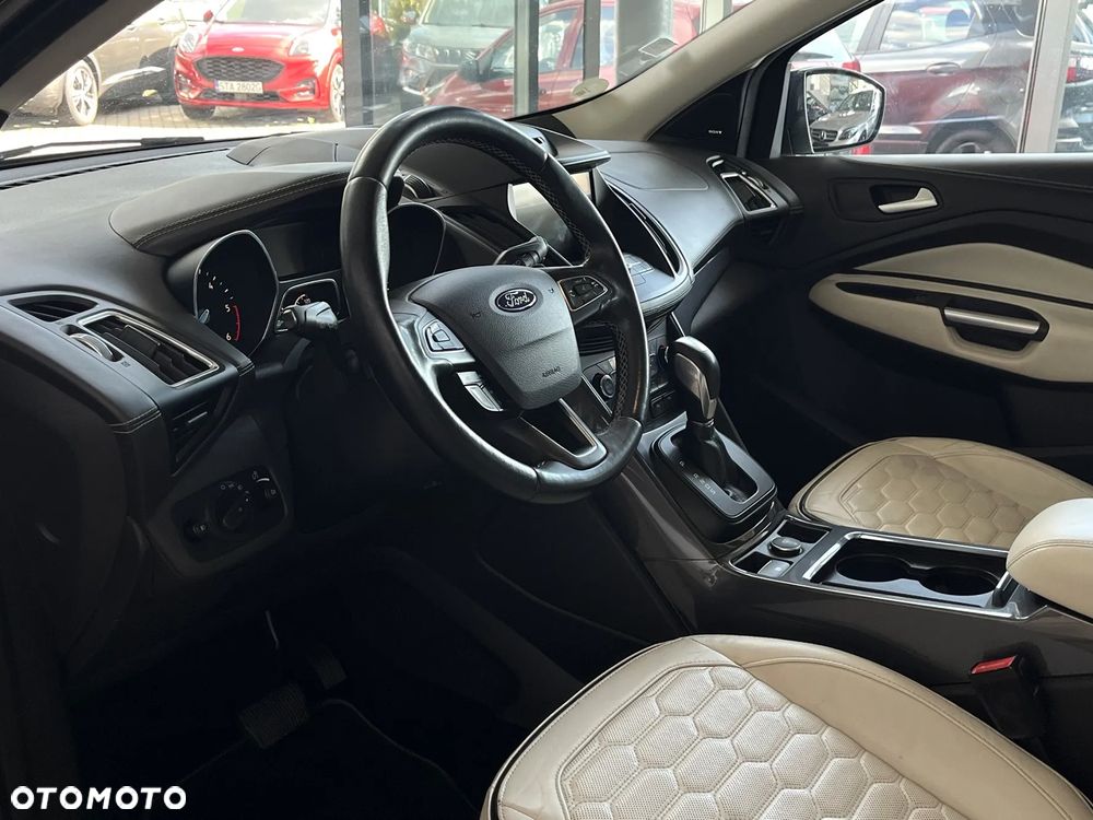 Ford Kuga 2.0 TDCi 4x4 Vignale - 10