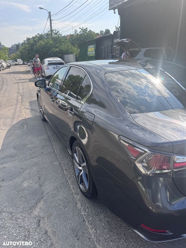 Lexus Seria GS - 3
