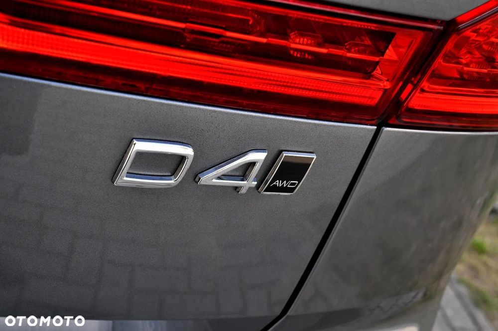 Volvo XC 60 D4 AWD Momentum - 16