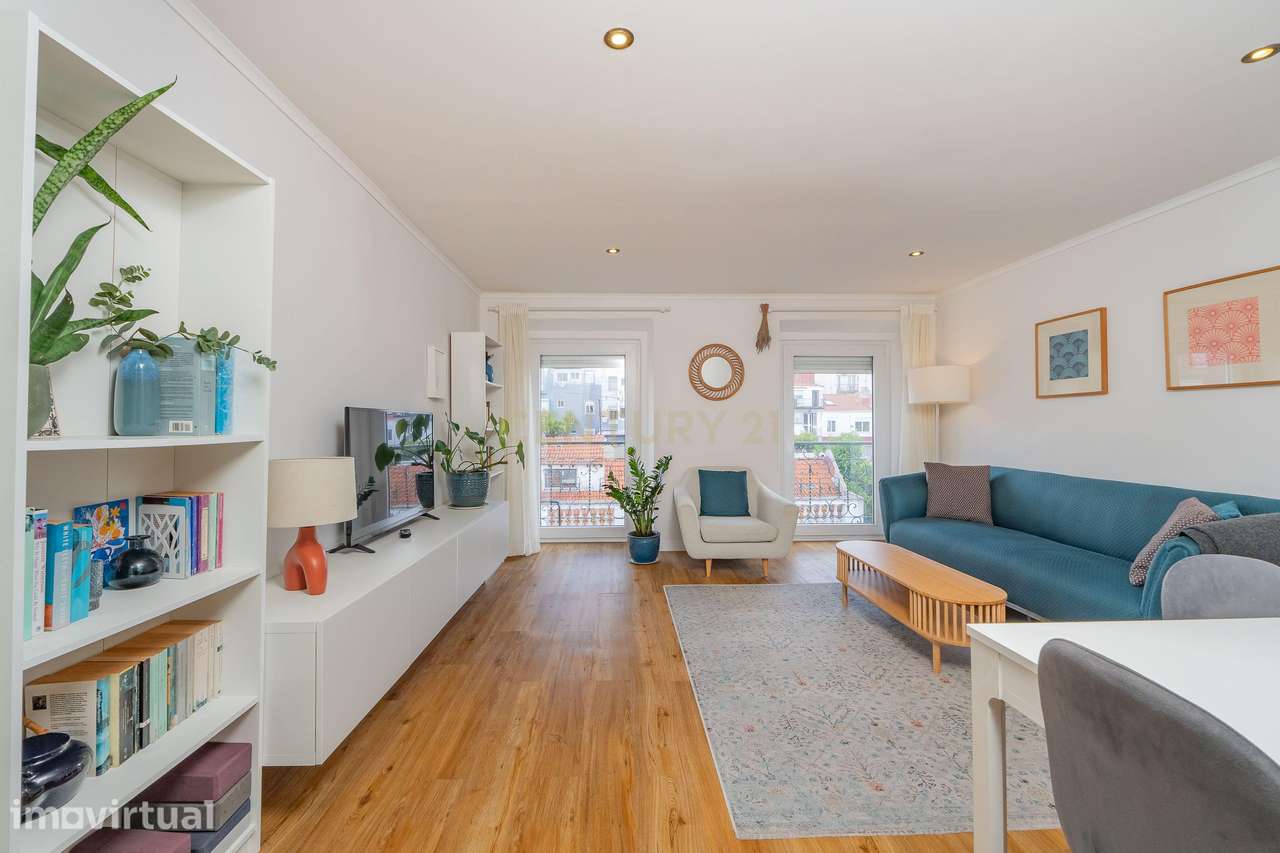 Apartamento T2 Renovado Onde Lisboa Entra Pela Janela - São Vicente - Grande imagem: 5/21