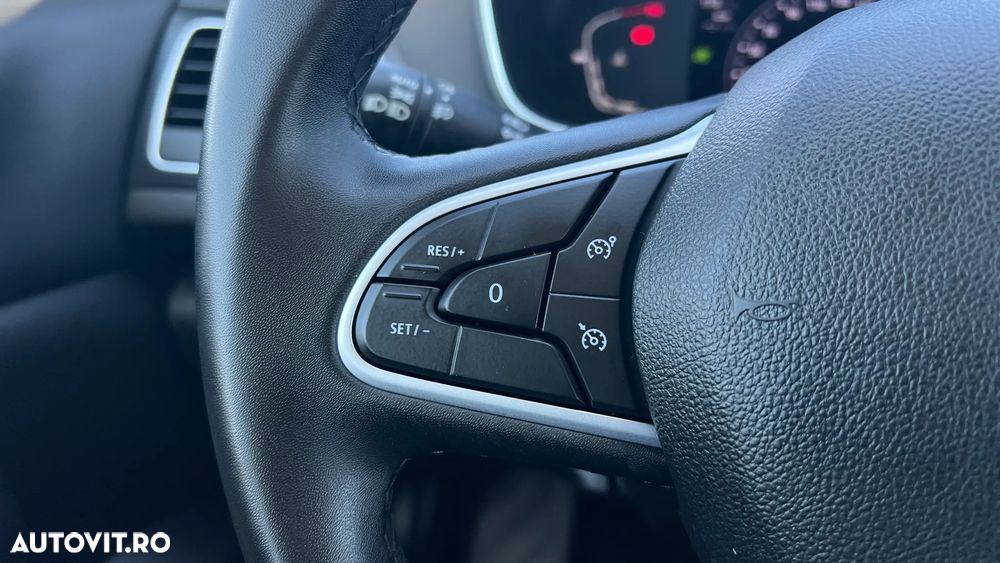 RENAULT Megane 2023 — imagine 18