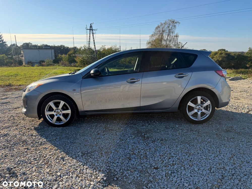Mazda 3 2013 photo 3