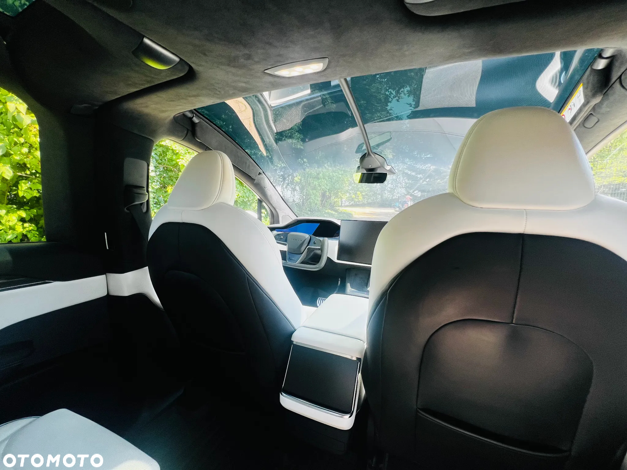 Tesla Model X Plaid - 10