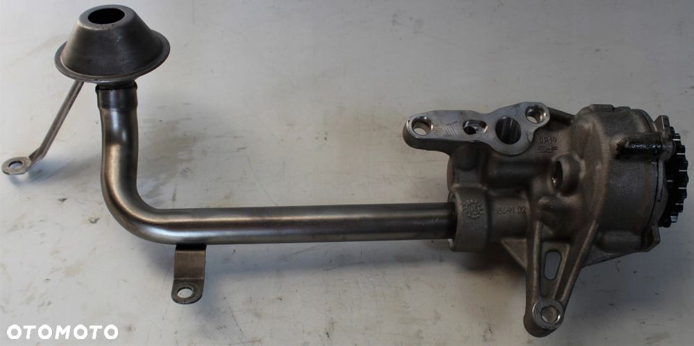 POMPA OLEJU BMW E65 745D 4.4D 7792551 - 4