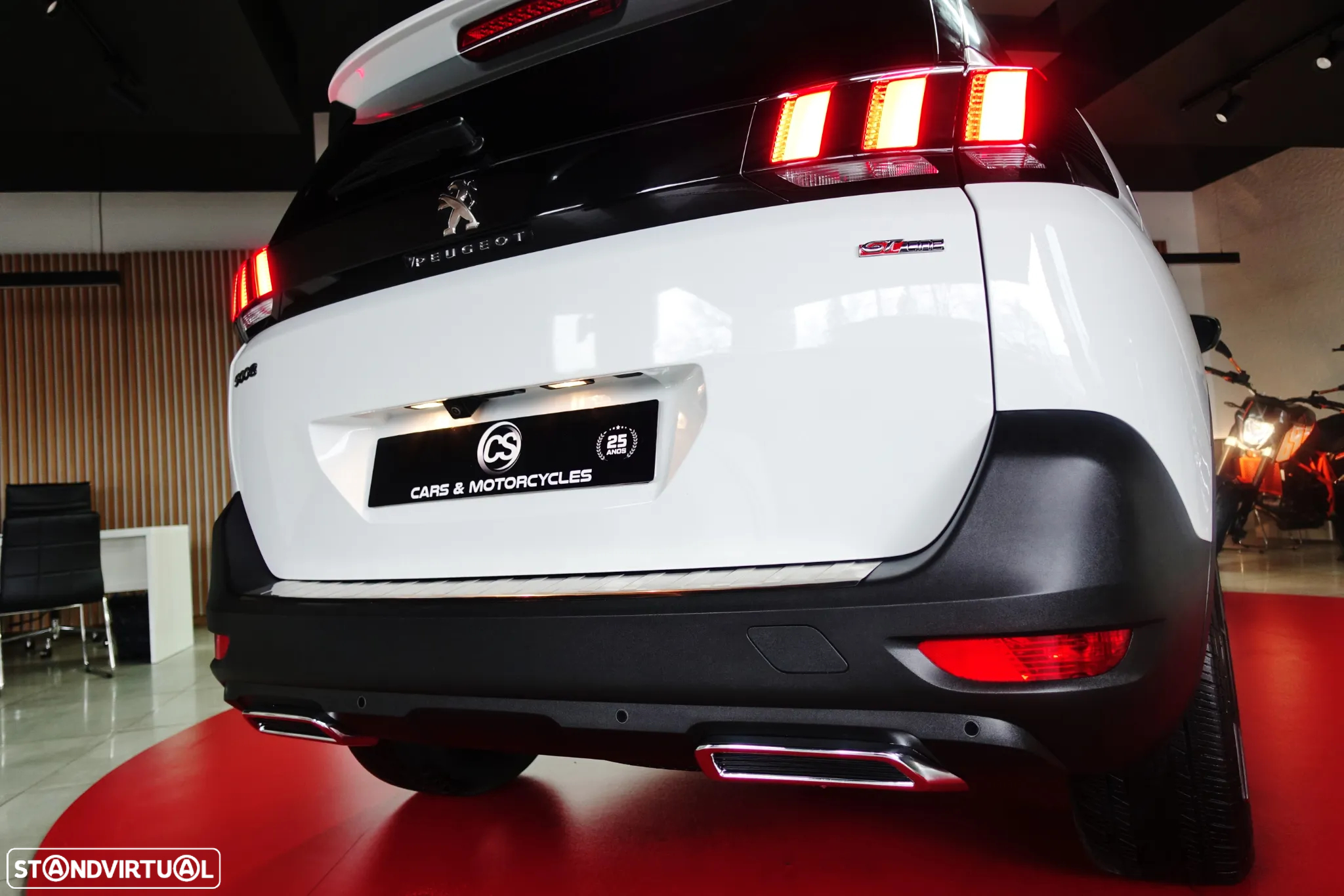 Peugeot 5008 1.6 BlueHDi GT Line EAT6 - 25