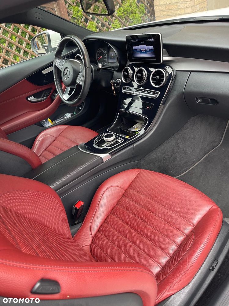 Mercedes-Benz Klasa C 200 4-Matic 9G-TRONIC - 14