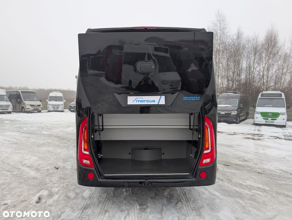 Mercedes-Benz Sprinter 519 - 8