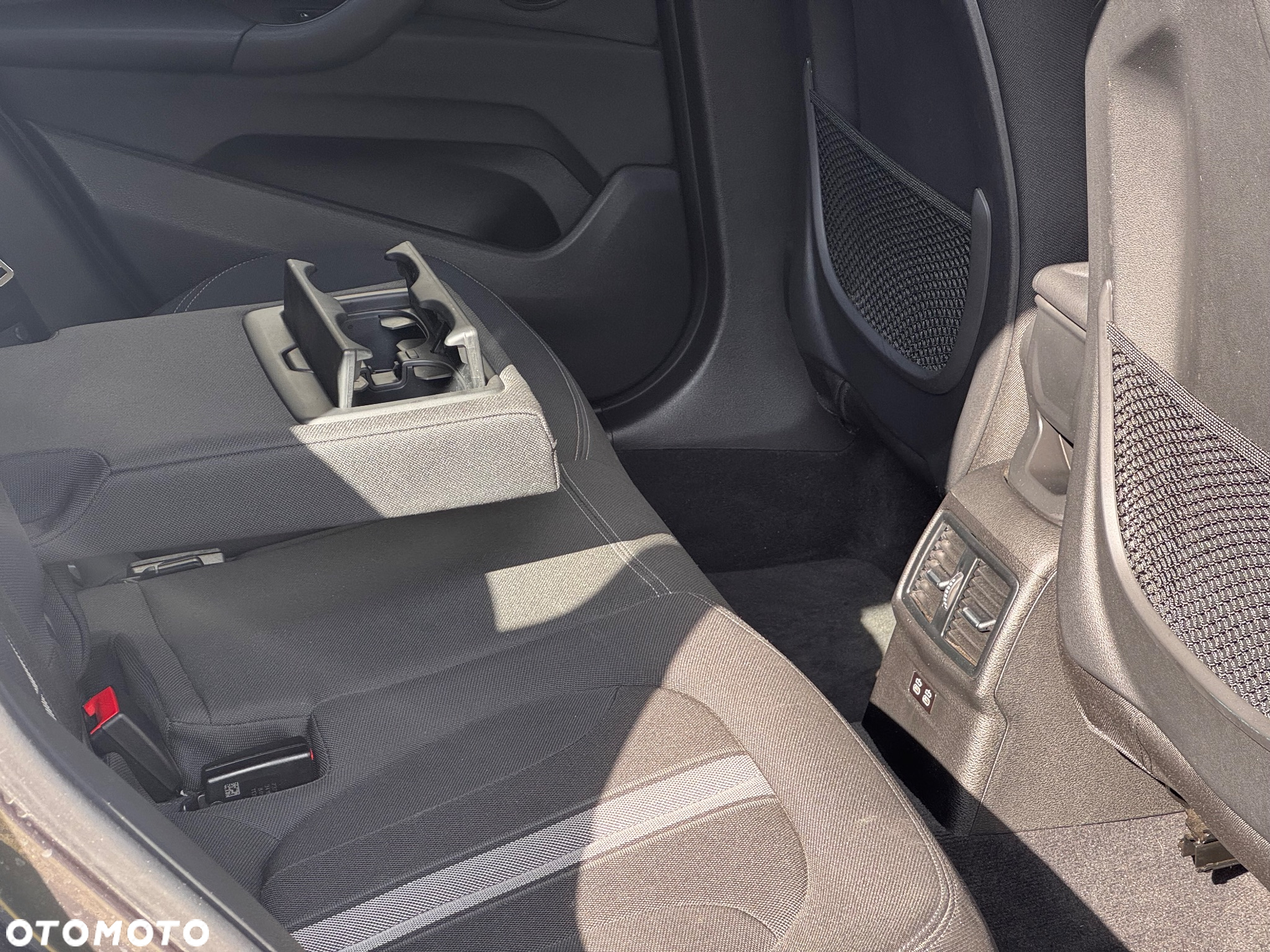 BMW X1 sDrive18i xLine - 19