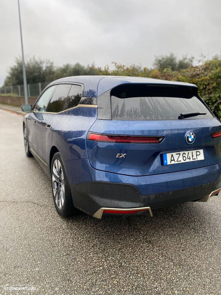 BMW iX xDrive40 - 15
