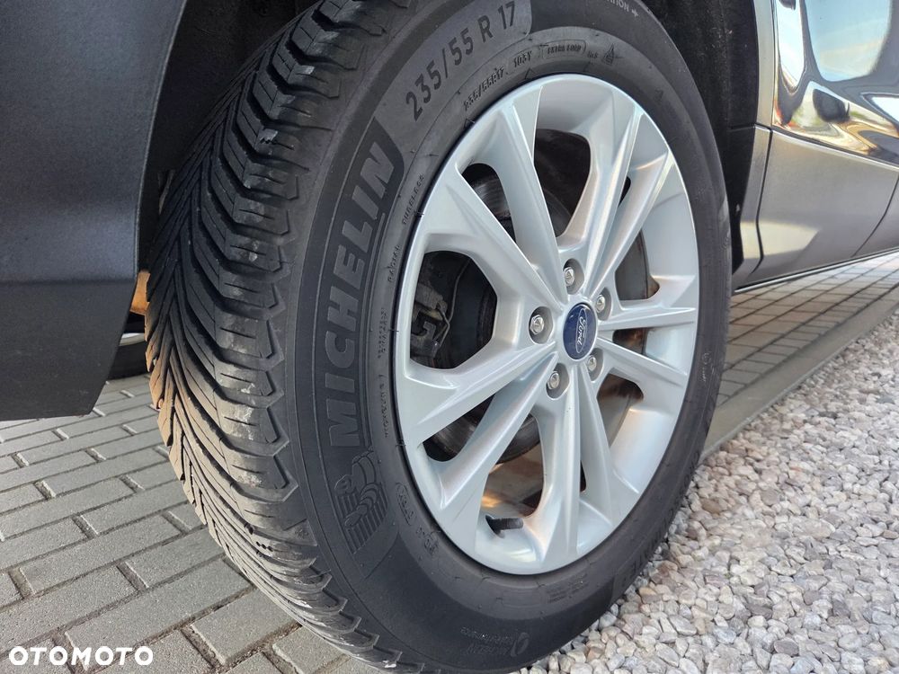 Ford Kuga 2.0 TDCi 2x4 Black & Silver - 8