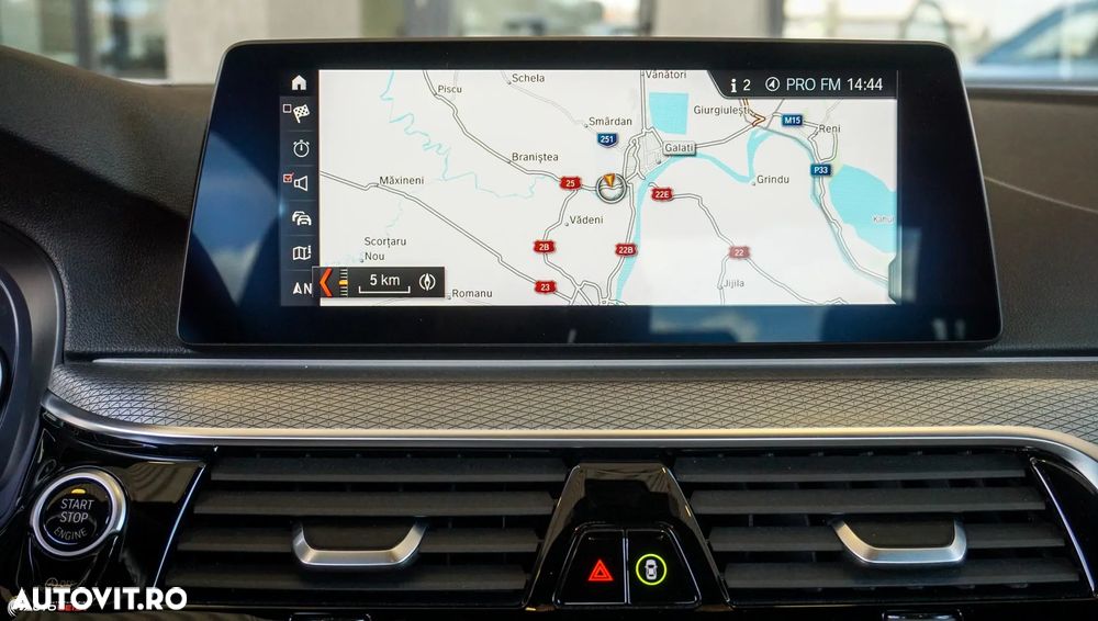 BMW Seria 5 530i xDrive AT - 12