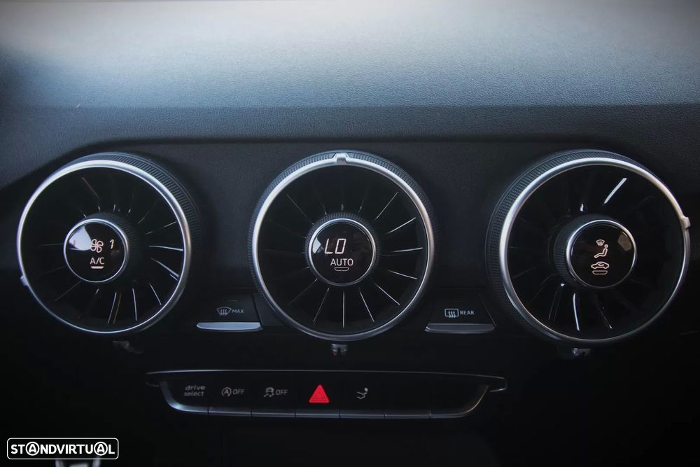 Audi TT Coupé 2.0 TDI S-line - 26