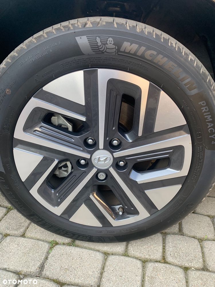 Hyundai Kona Electric 39kWh Executive - 16