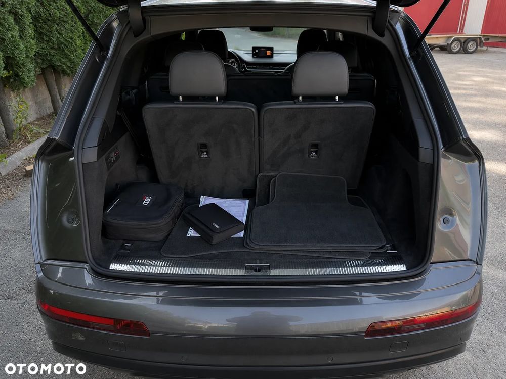 Audi Q7 - 12