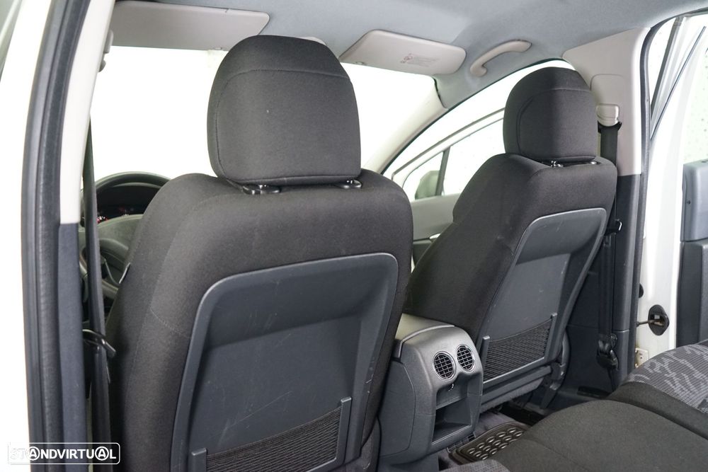 Peugeot 3008 1.6 HDi Allure - 37