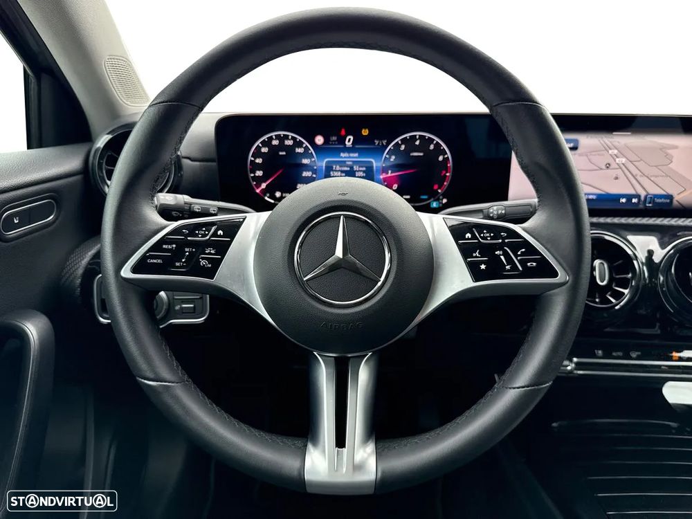 Mercedes-Benz A 200 Standard - 13