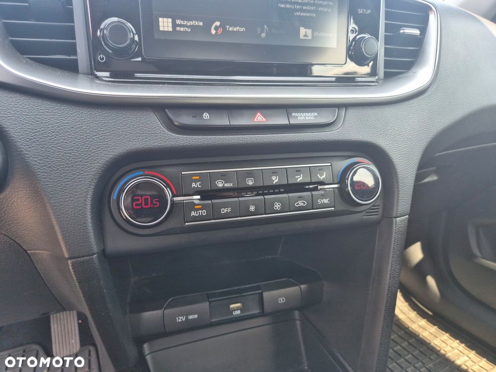 Kia Ceed 1.5 T-GDI M - 15