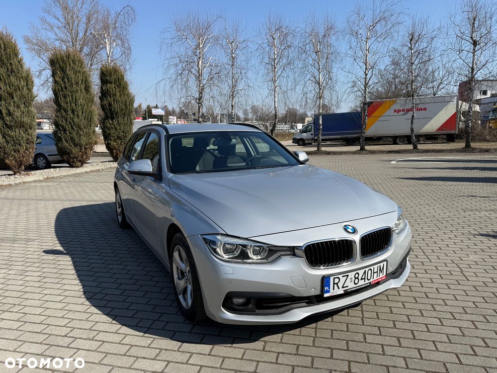 BMW Seria 3 318i Advantage - 10