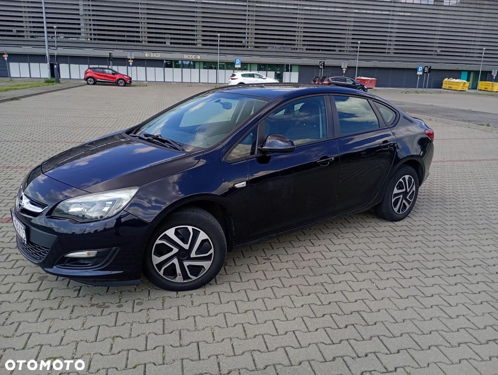 Opel Astra 1.6 EU6 - 4