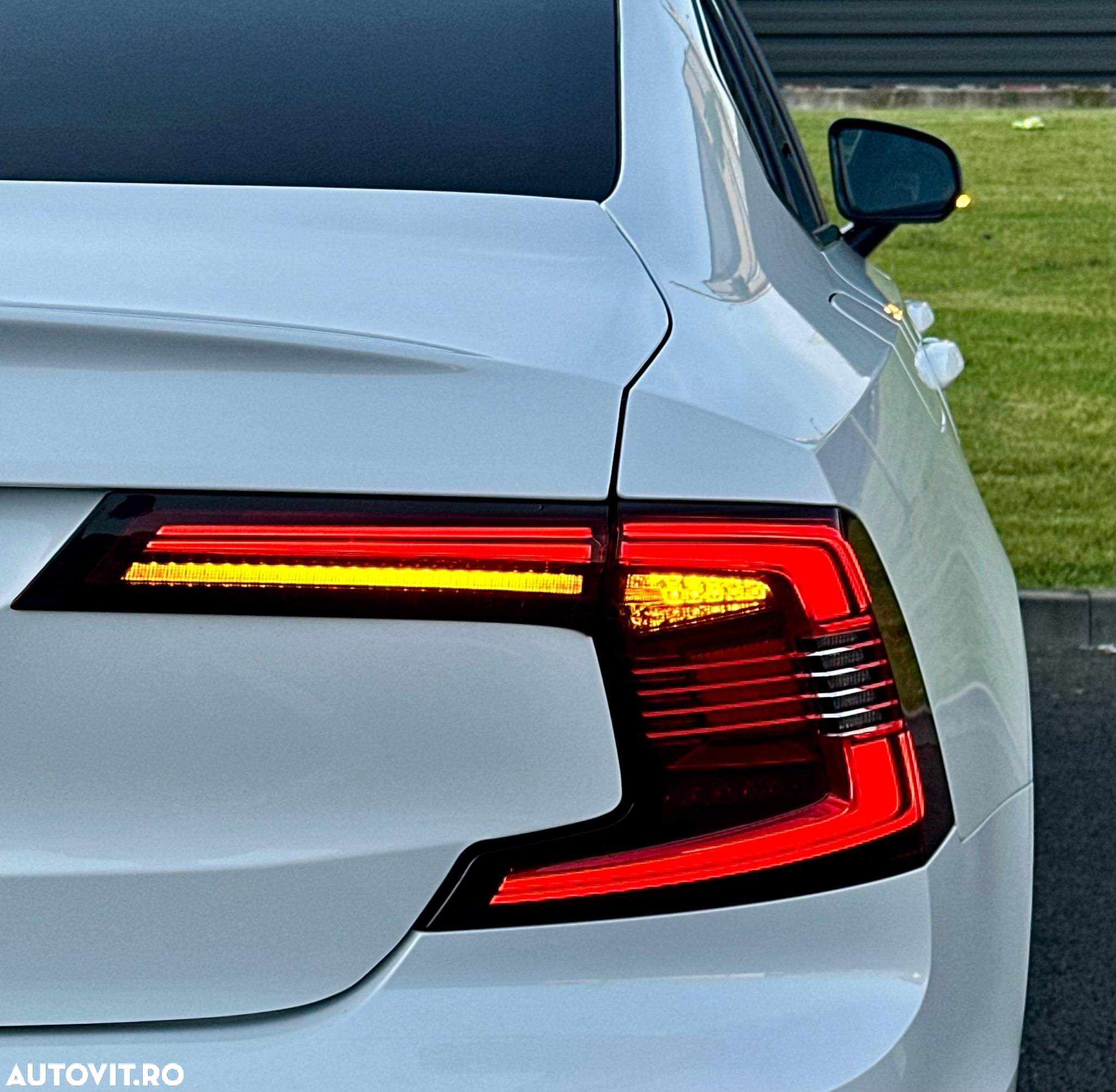 Volvo S90 B5 D AWD Geartronic RDesign - 27